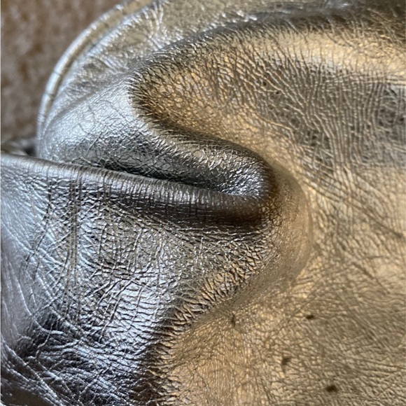 MARC JACOBS SILVER TOTE - Picture 5 of 7